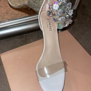 SIMMI WHITE HEELS